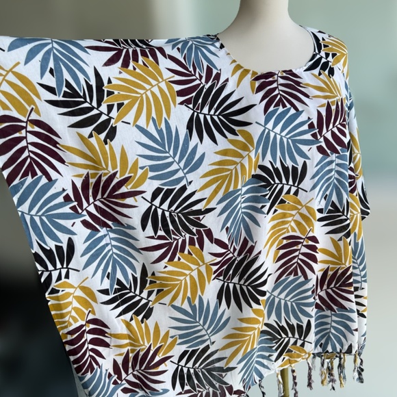 0075/ Leaves Pattern Poncho, Kimono Poncho - Picture 4 of 8